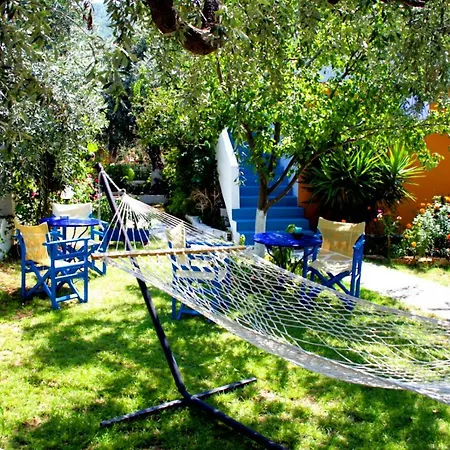 Emilia מלון דירות פאקיס